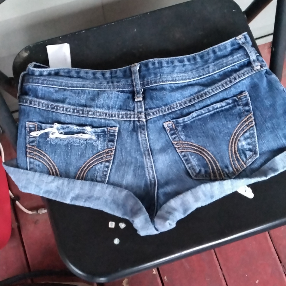 Clothes and purses - Picture 9 of 13